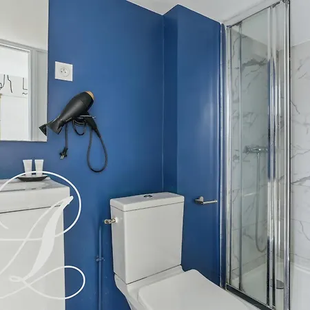 Appartement Milord, F3 A Pere Lachaise Paris